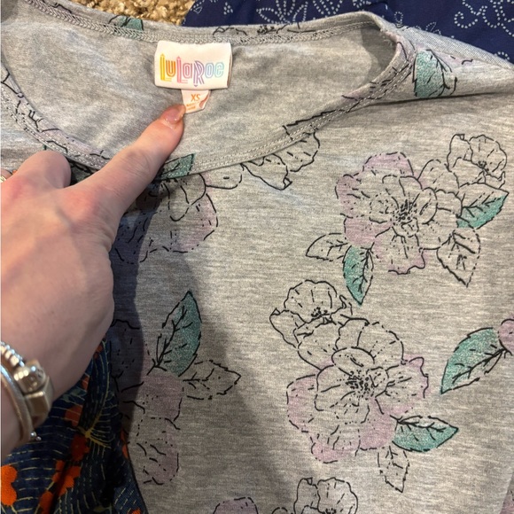 Four Lularoe Irma tunic tops bundle - Picture 3 of 5